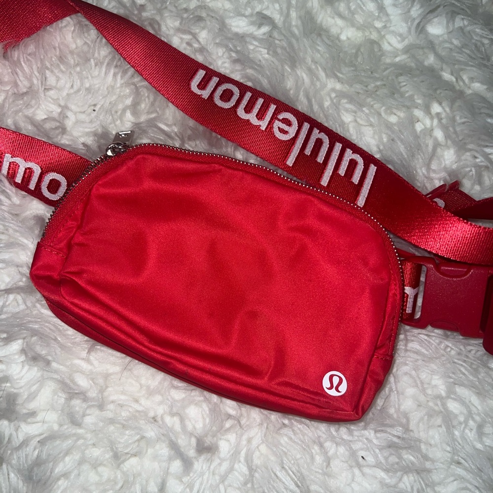 Lululemon Fanny pack